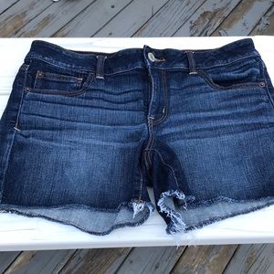 Woman’s American eagle sz 14 shorts